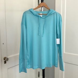 Women’s nwt lightweight hoodie with thumbholes